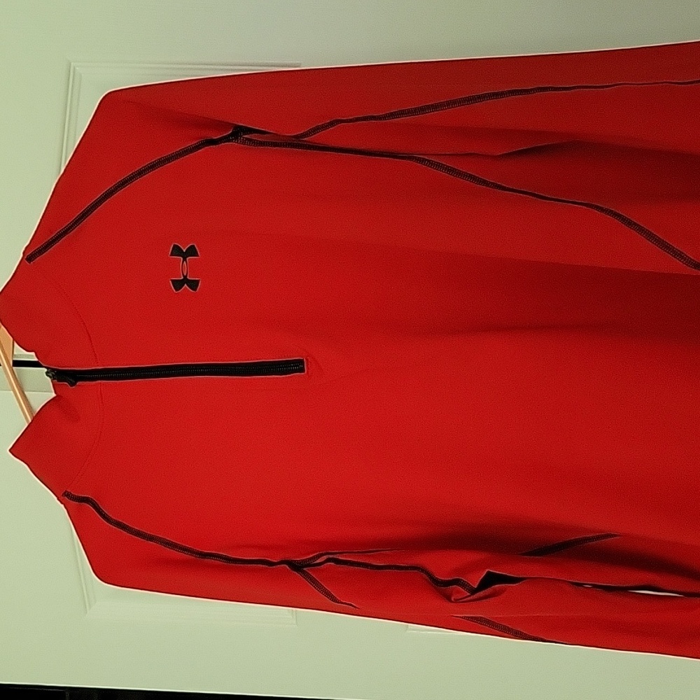 Under Armour long sleeve half zip shirt